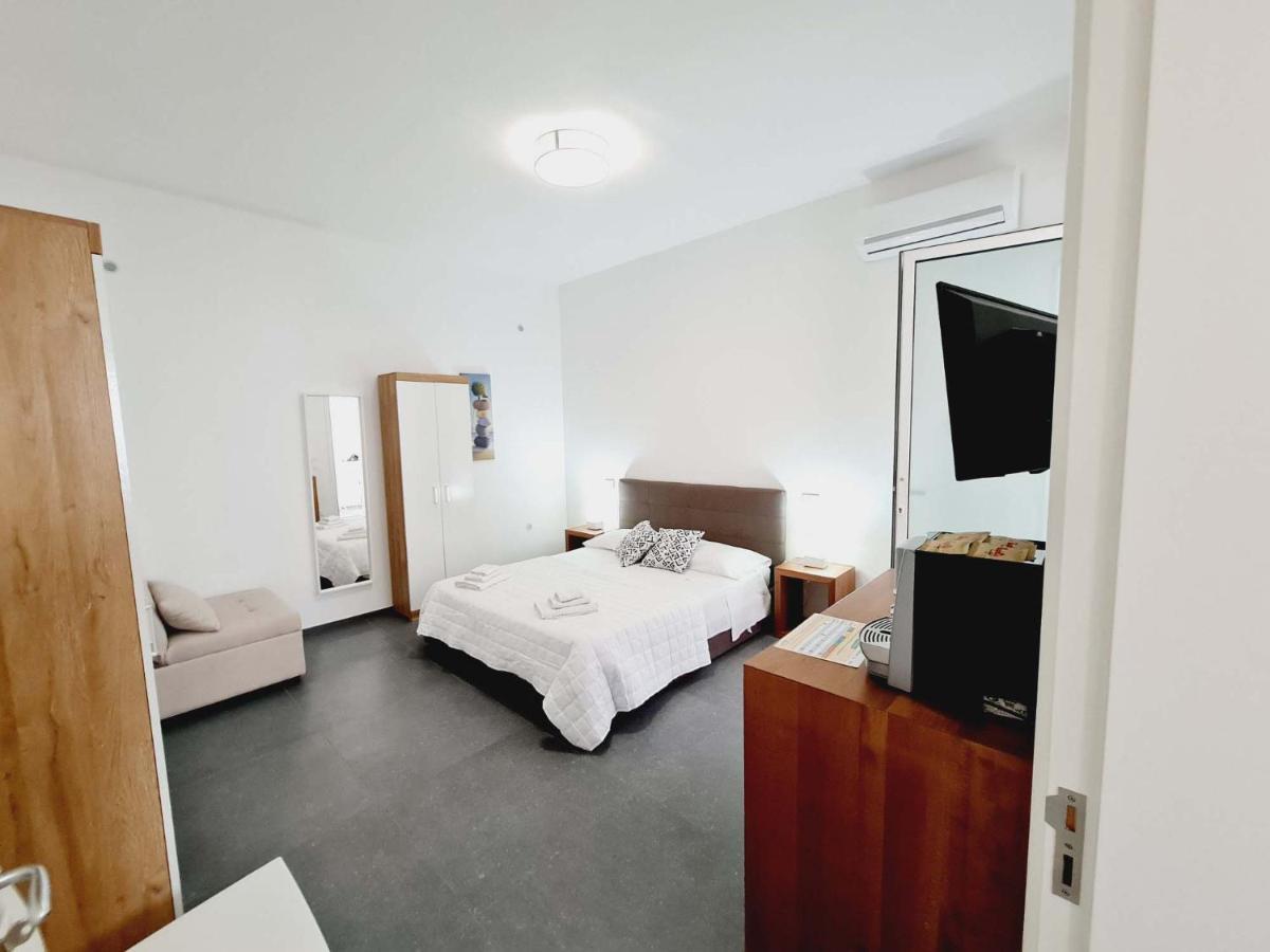Medusa Room Apartment Porto Cesareo Buitenkant foto